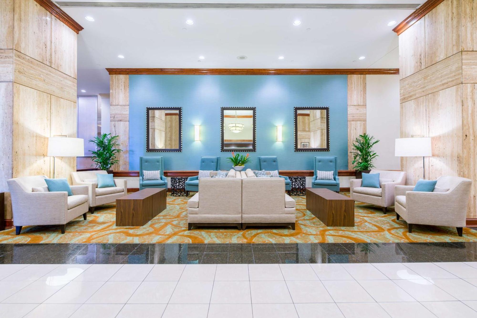 Отель Doubletree By Hilton Philadelphia Airport Экстерьер фото